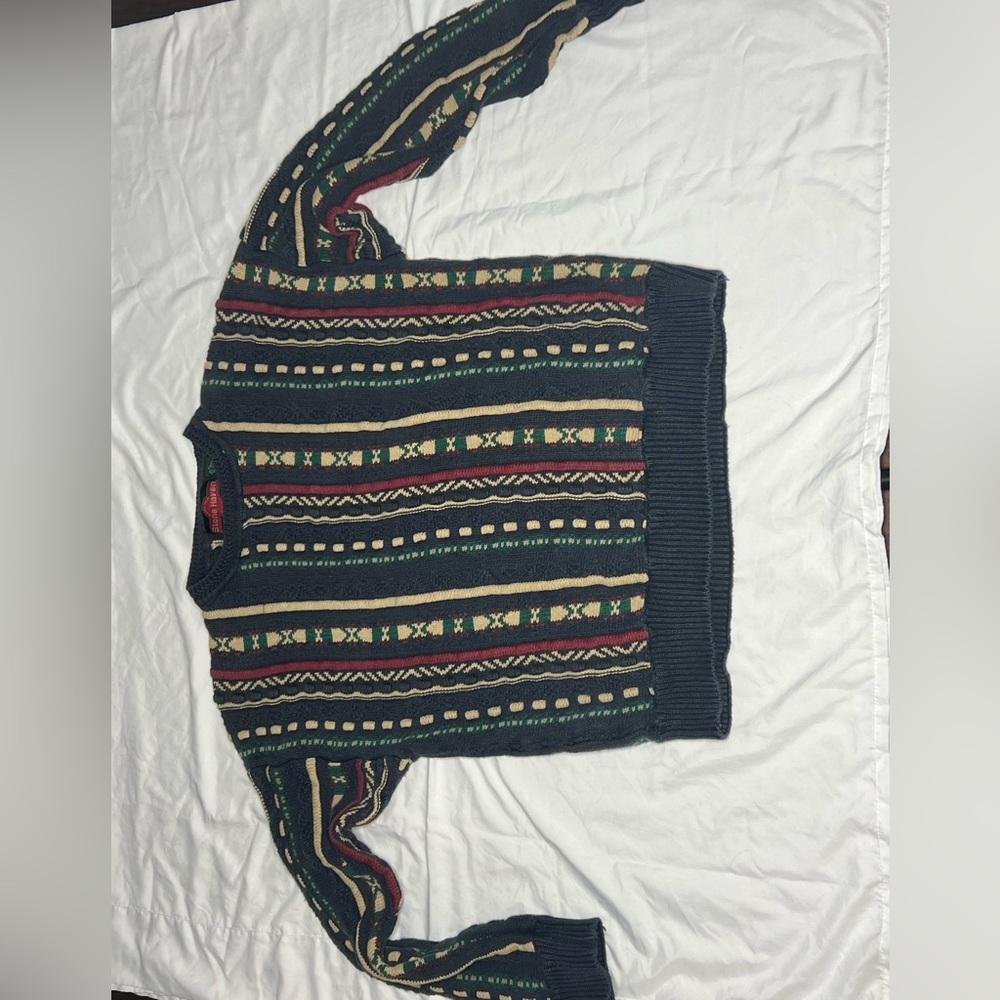Vintage late 80s early 90s sweater. Great condition. Barely warren.